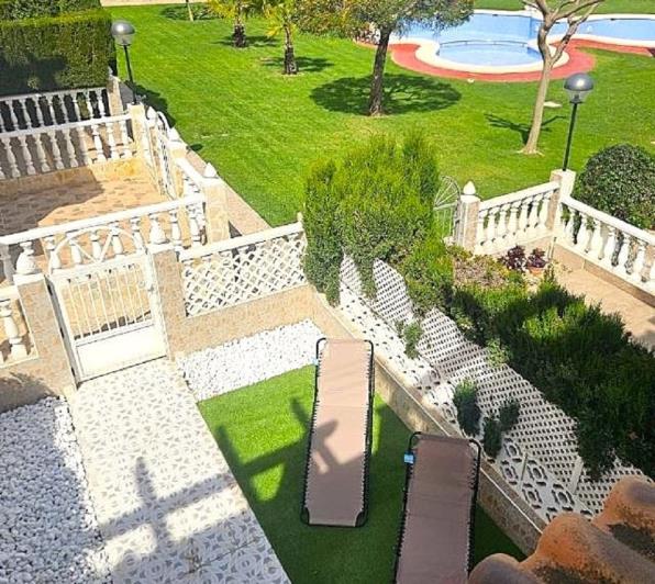 Image No.15-2 Bed Townhouse for sale