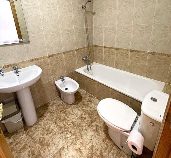 Image No.9-2 Bed Apartment for sale