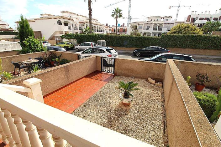 Image No.6-2 Bed Townhouse for sale