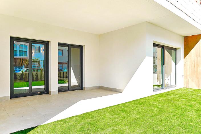 Image No.8-2 Bed Apartment for sale