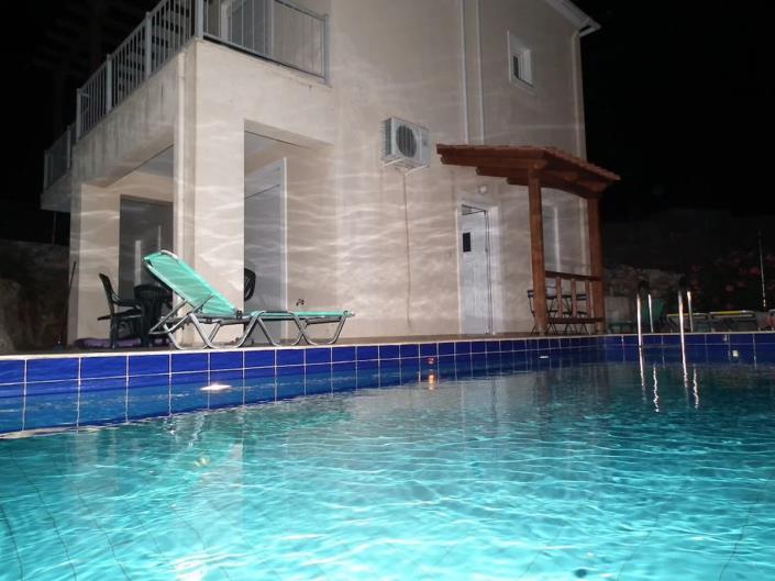 Image No.4-2 Bed Villa / Detached for sale