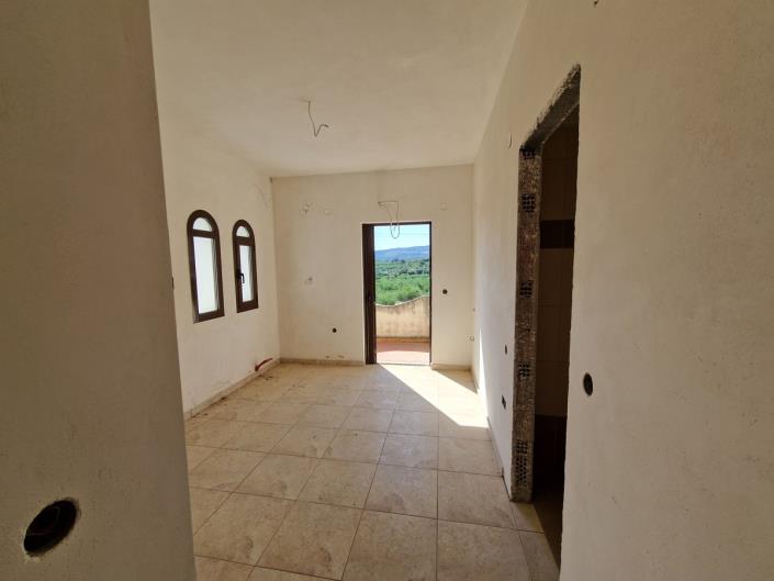 Image No.20-3 Bed House for sale