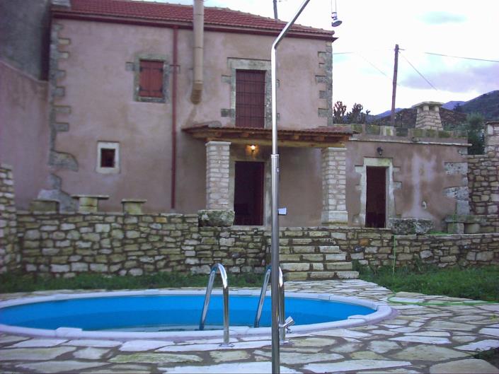 Image No.2-Maison de village de 2 chambres à vendre à Tzitzifes