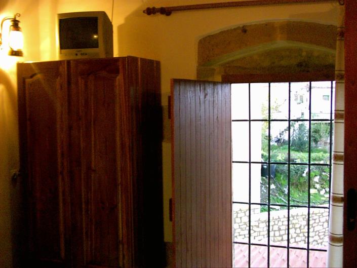 Image No.20-Maison de village de 2 chambres à vendre à Tzitzifes