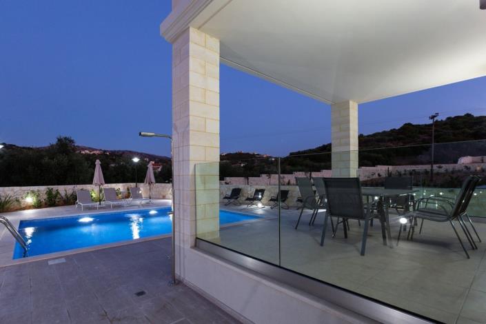 Image No.6-Villa / Détaché de 5 chambres à vendre à Almirida