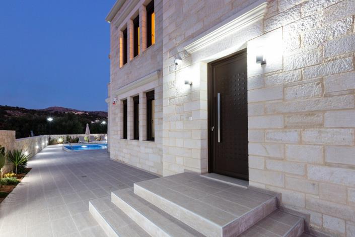 Image No.7-Villa / Détaché de 5 chambres à vendre à Almirida