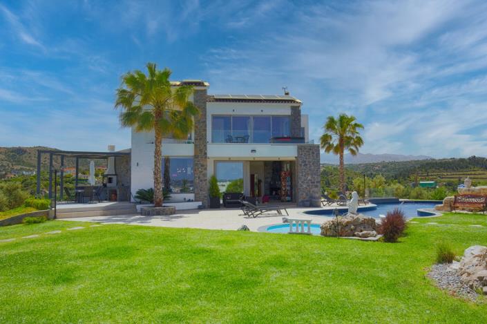 Image No.10-5 Bed Villa / Detached for sale