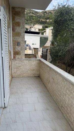 Image No.17-3 Bed House for sale