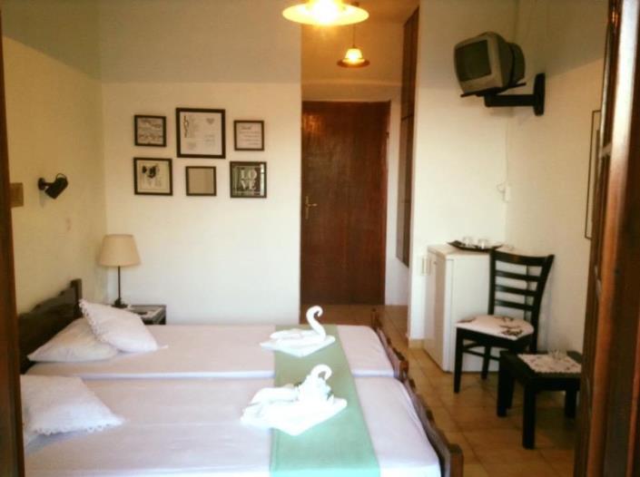 Image No.13-Un hôtel de 12 chambres à vendre à Rodakino