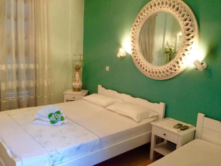 Image No.23-Un hôtel de 12 chambres à vendre à Rodakino