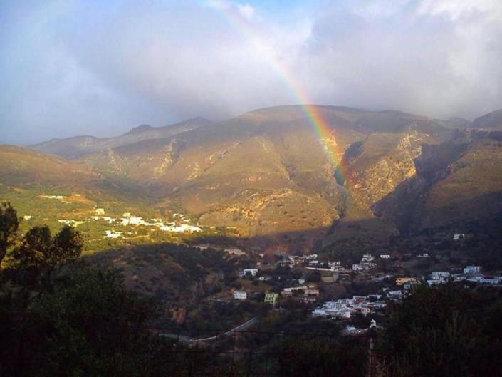 Image No.27-Un hôtel de 12 chambres à vendre à Rodakino