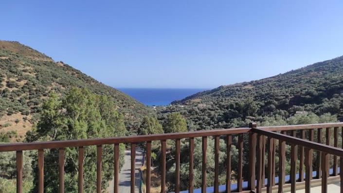 Image No.31-Un hôtel de 12 chambres à vendre à Rodakino