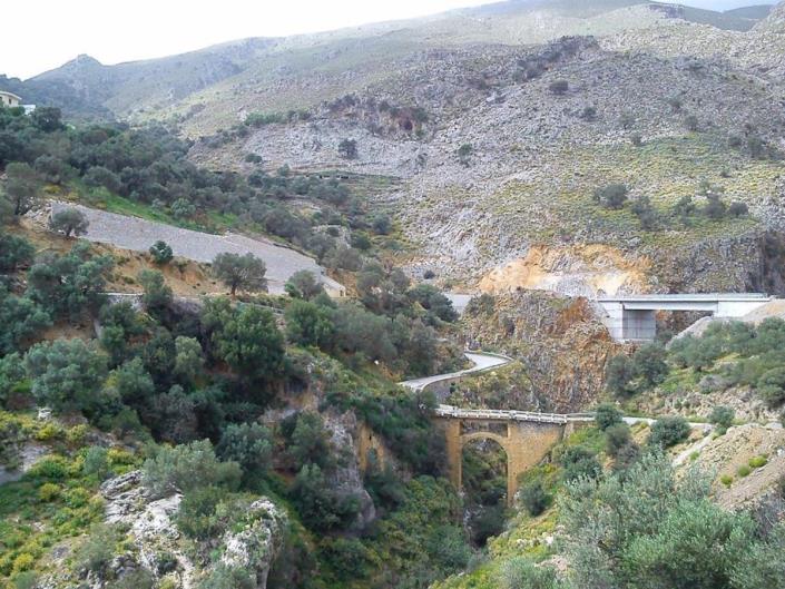 Image No.32-Un hôtel de 12 chambres à vendre à Rodakino