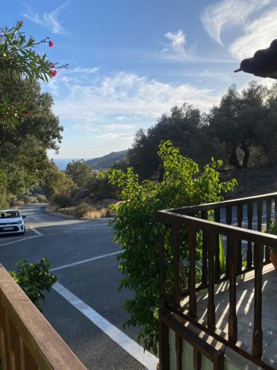 Image No.37-Un hôtel de 12 chambres à vendre à Rodakino