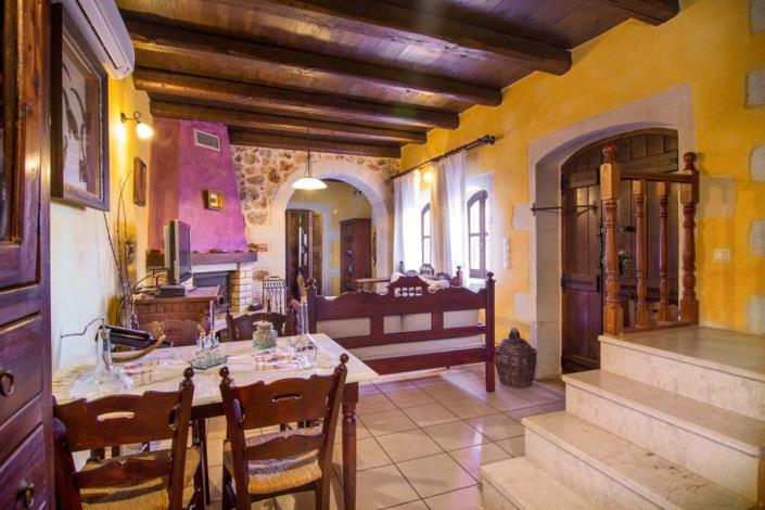 Image No.45-Maison de village de 5 chambres à vendre à Samonas