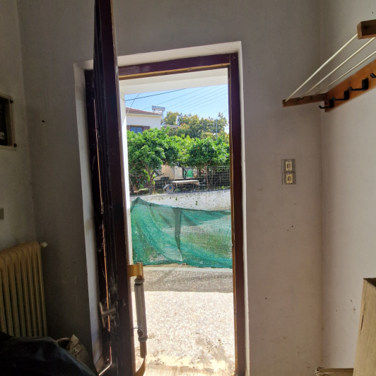 Image No.3-Maison de 1 chambre à vendre à Armeni