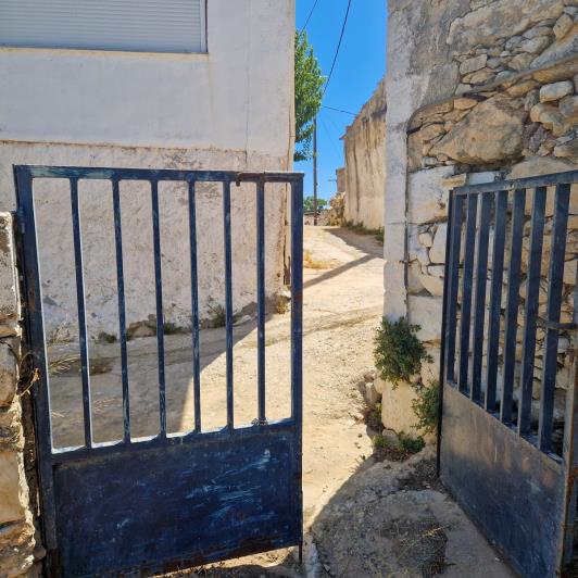 Image No.4-Maison de village de 2 chambres à vendre à Tsivaras