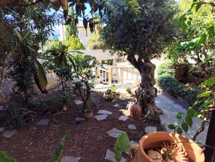 Image No.2-5 Bed House for sale