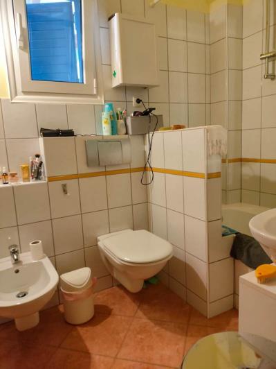 Image No.42-5 Bed House for sale