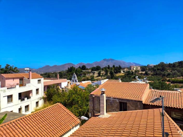 Image No.2-4 Bed House for sale