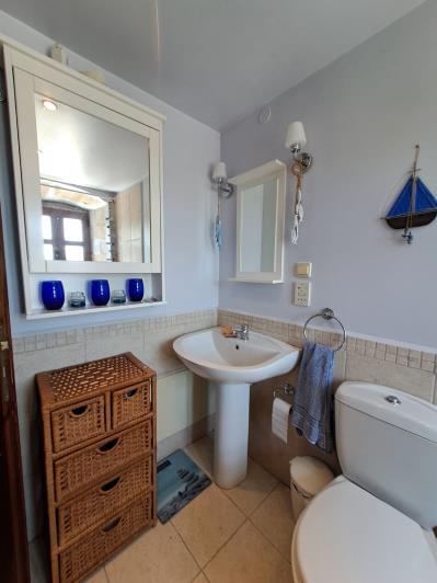 Image No.34-3 Bed Villa / Detached for sale