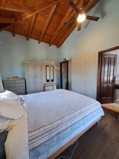 Image No.37-3 Bed Villa / Detached for sale