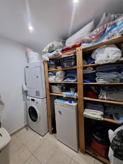 Image No.39-3 Bed Villa / Detached for sale