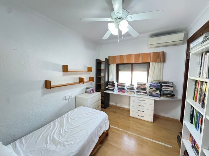 Image No.12-3 Bed Villa for sale