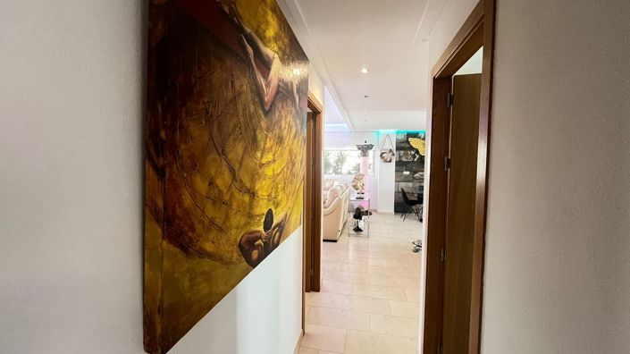 Image No.24-3 Bed Apartment for sale