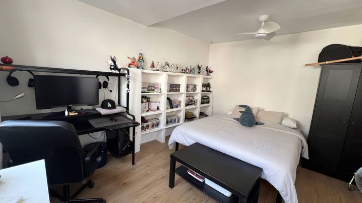 Image No.16-5 Bed Townhouse for sale