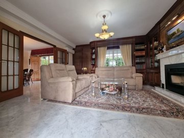 4db2594082fddb3a46603a1b207c56e7780e24adb74