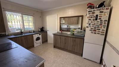 9804f908c6883e309dd83a1bfd86aa2e78000497704