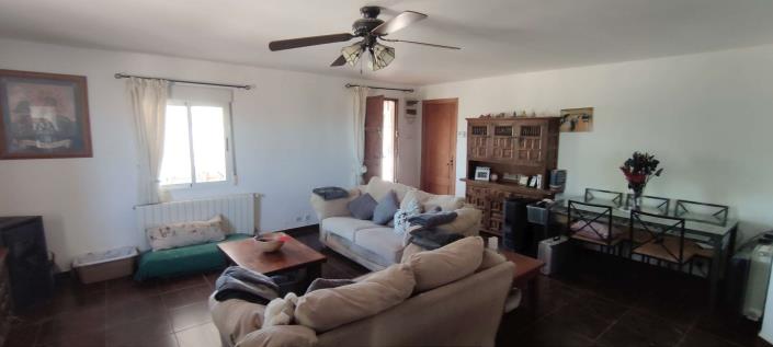 Image No.27-4 Bed Country House for sale