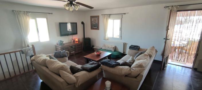 Image No.28-4 Bed Country House for sale