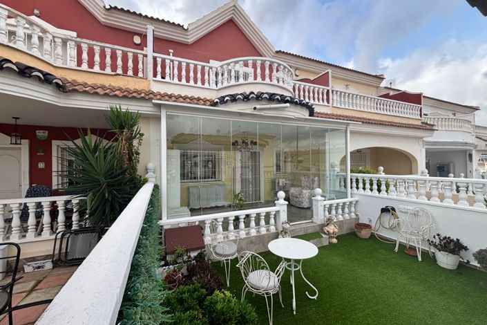 Image No.7-2 Bed Townhouse for sale