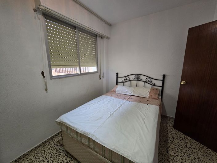 Image No.22-4 Bed Apartment for sale