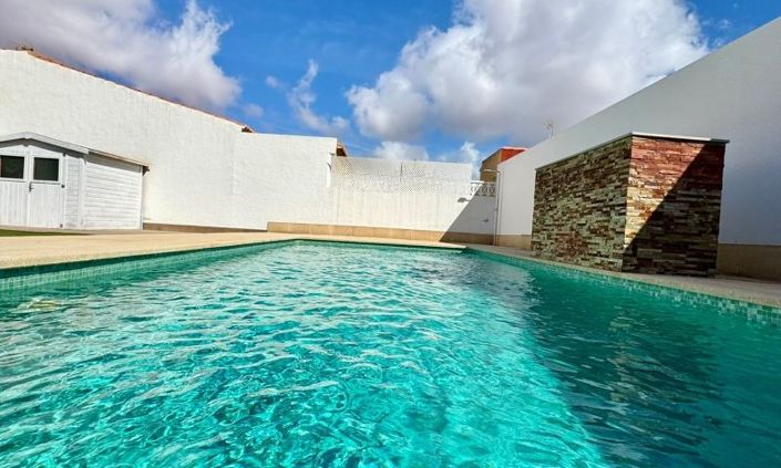 Image No.3-Villa de 2 chambres à vendre à Torrevieja