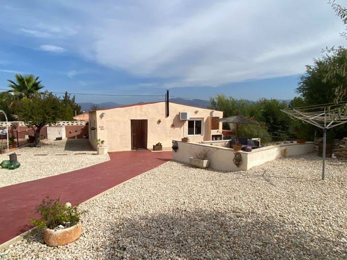 Image No.2-5 Bed Villa for sale