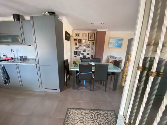 Image No.9-5 Bed Villa for sale