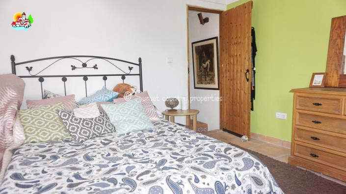 Image No.19-Propriété de pays de 7 chambres à vendre à Iznájar