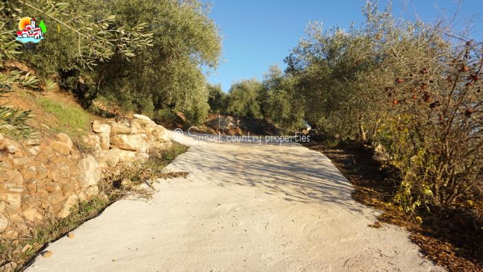 Image No.42-Propriété de pays de 4 chambres à vendre à Iznájar