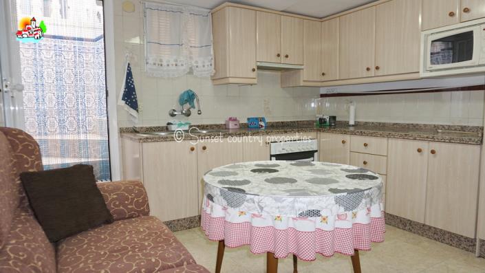 Image No.8-Maison de ville de 5 chambres à vendre à Rute