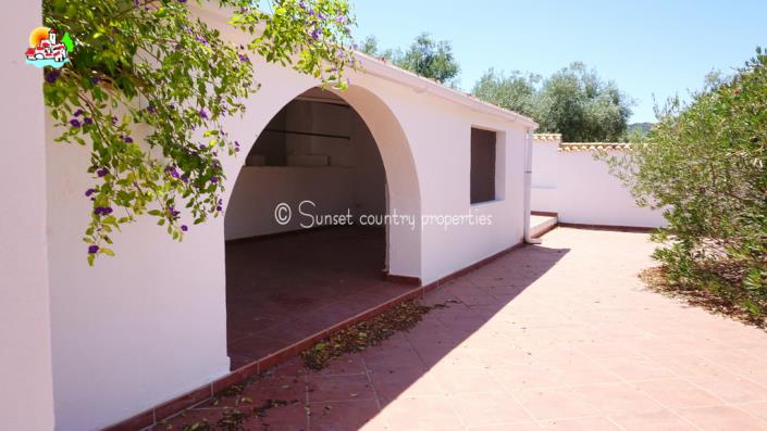 Image No.31-Maison de campagne de 4 chambres à vendre à Iznájar