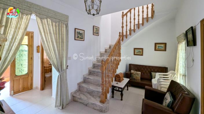 Image No.11-4 Bed Townhouse for sale