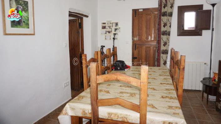 Image No.12-Propriété de pays de 5 chambres à vendre à Algarinejo