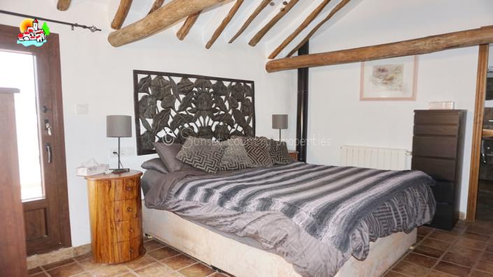 Image No.16-Propriété de pays de 5 chambres à vendre à Algarinejo