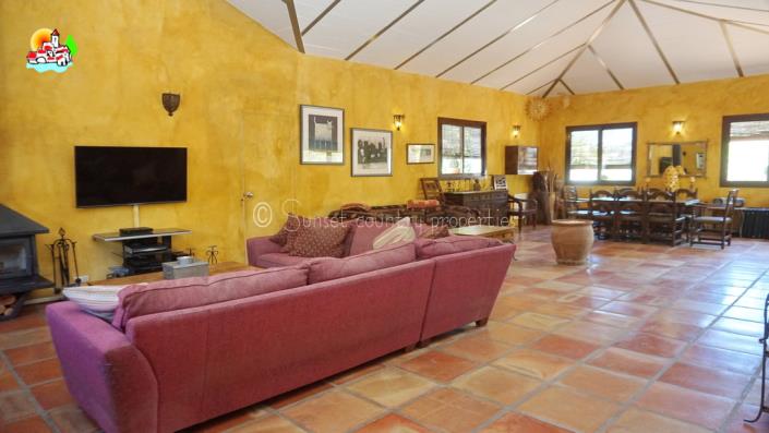 Image No.4-Propriété de pays de 4 chambres à vendre à Iznájar