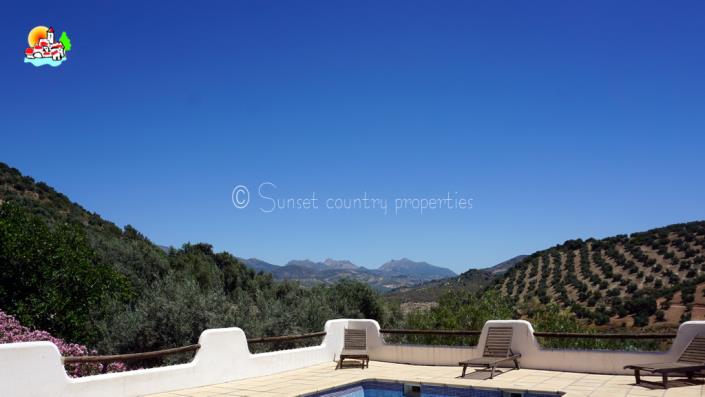 Image No.6-Propriété de pays de 4 chambres à vendre à Iznájar