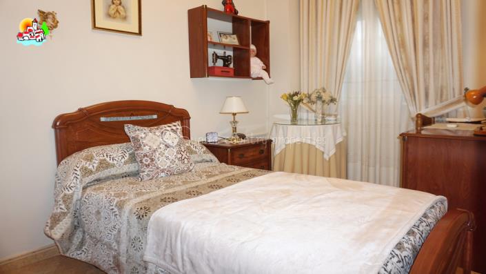 Image No.23-3 Bed Townhouse for sale