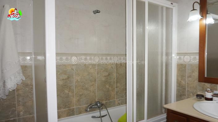 Image No.27-3 Bed Townhouse for sale